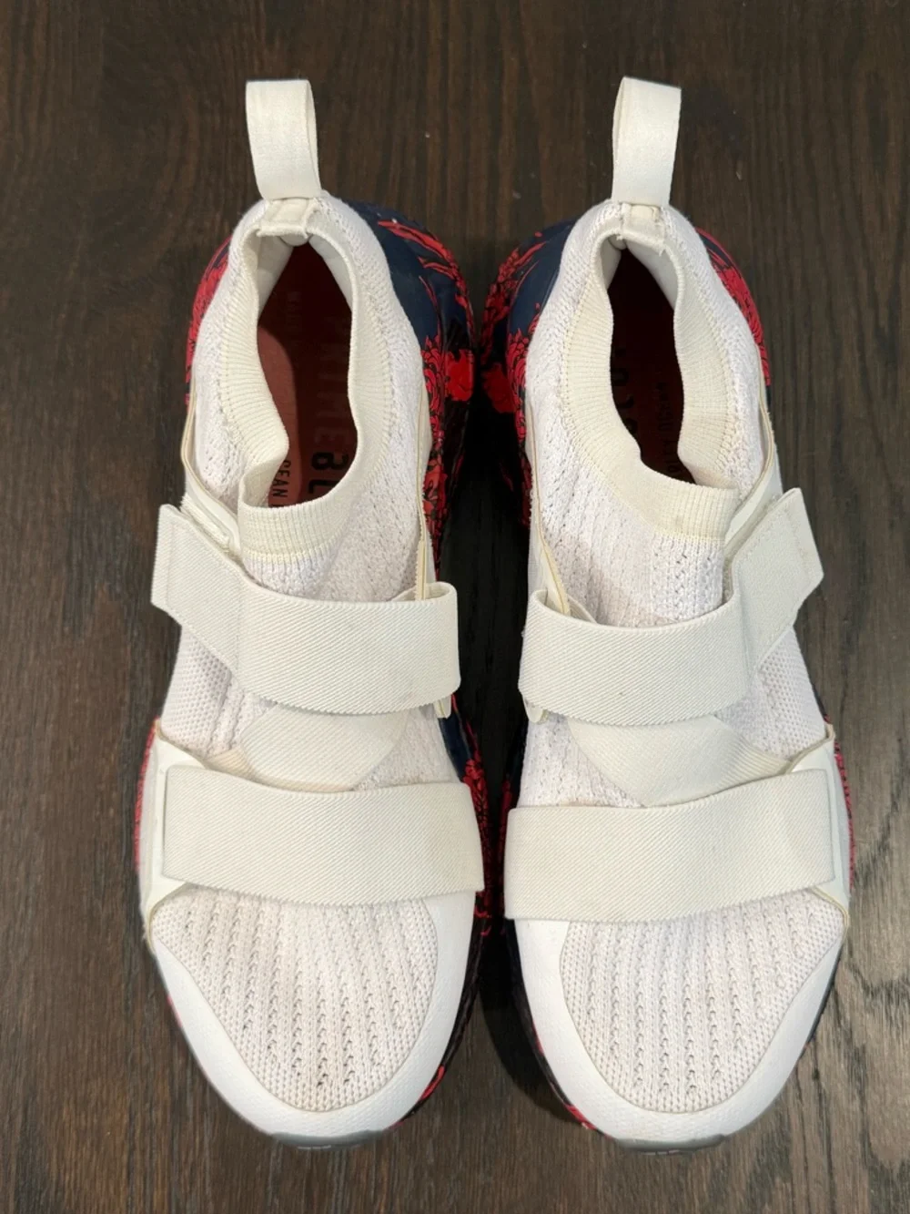 Adidas by Stella McCartney Ultraboost in Floral Print - Picture 4 of 9